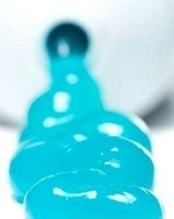 Místo osvěžovače vzduchu na toaletě můžete použít zubní pastu