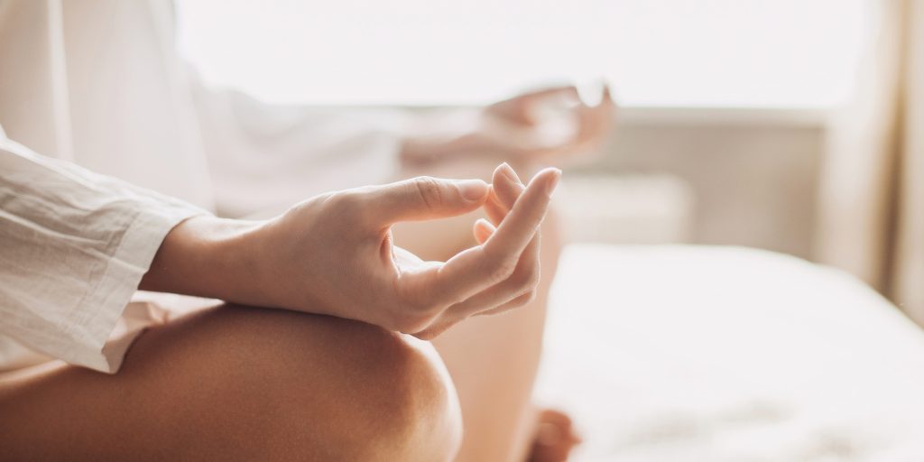 Nová studie objasnila, jak meditace zlepšuje naše zdraví